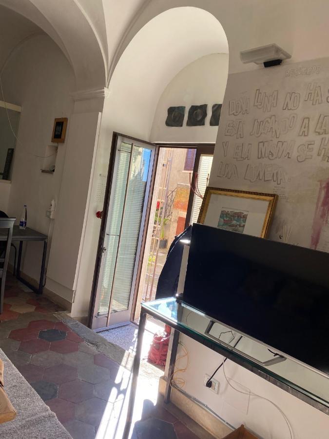 Glam Apartment A Manciano Bagian luar foto